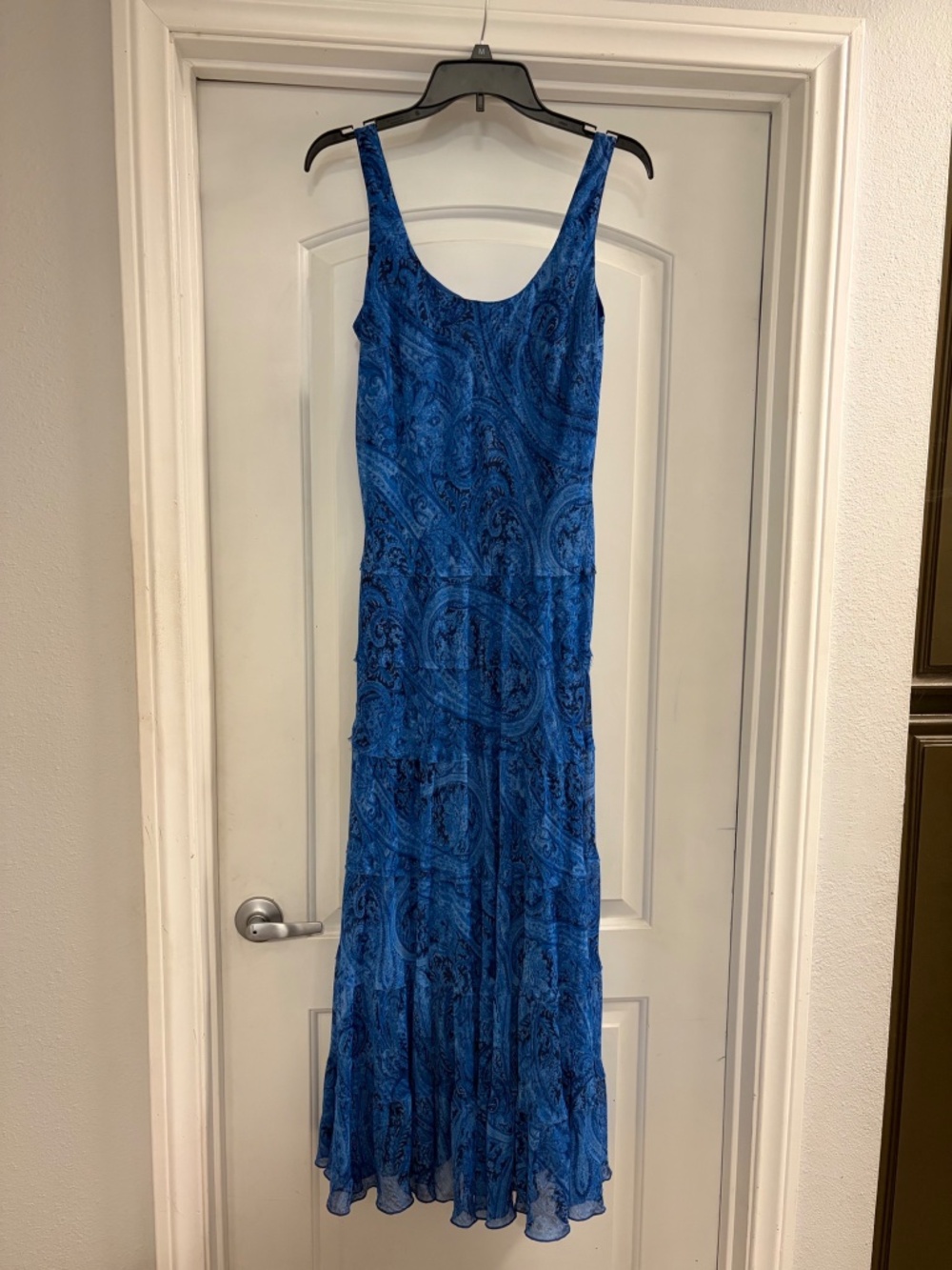 Jones Wear Maxi Dress size 8 multi blue